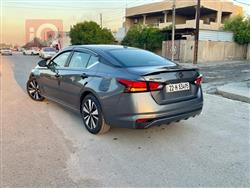 نيسان ألتيما